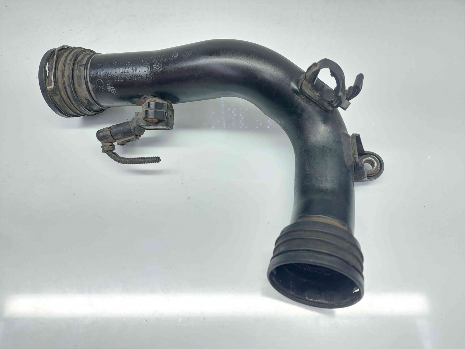 tub-intercooler-1k0145762ad-1k0145770d-volkswagen-jetta-3-bkd-2-0tdi-370701.jpg