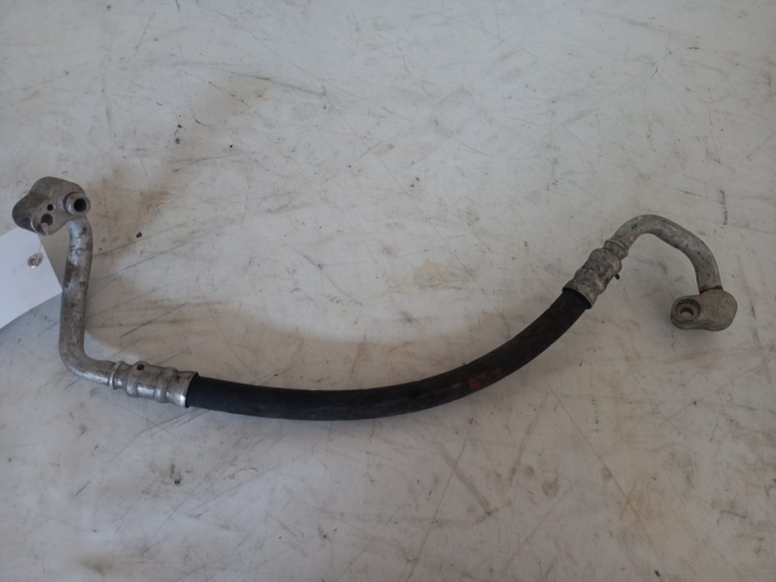 conducta-furtun-compresor-radiator-ac-aer-conditionat-clima-1k0820721bd-audi-a3-8p1-2003-2012-1-9tdi-328304.jpg